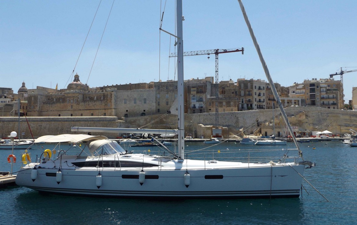 Jeanneau Yacht 53 Malta