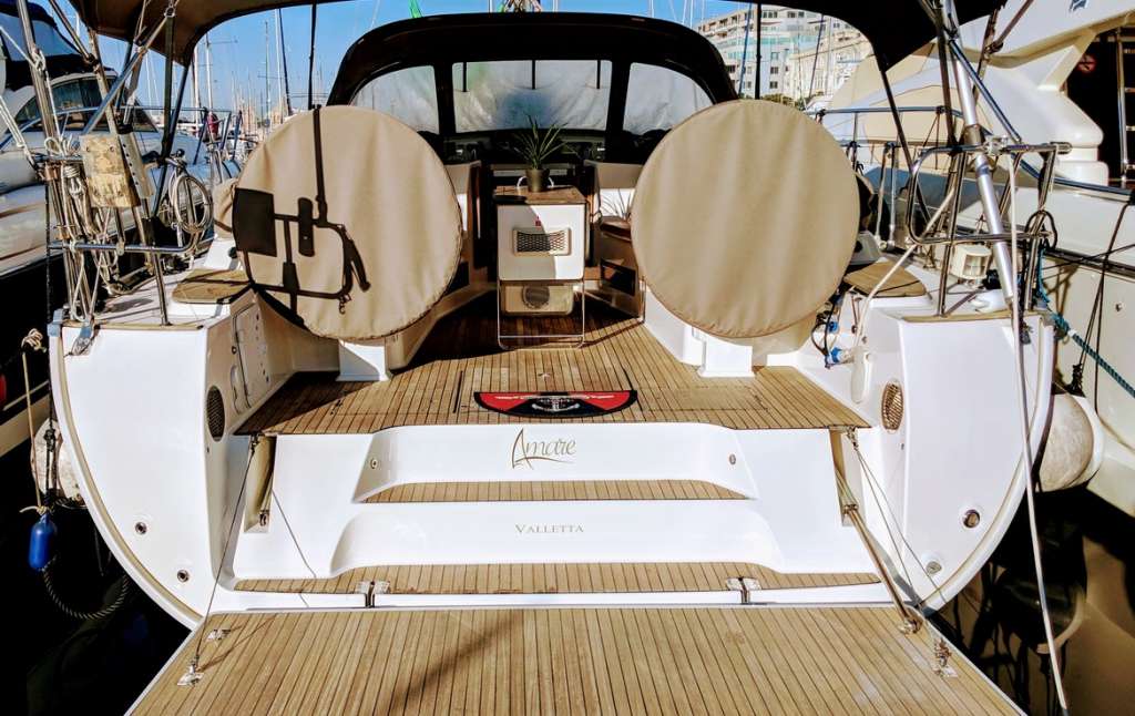 Amare Boat Charter