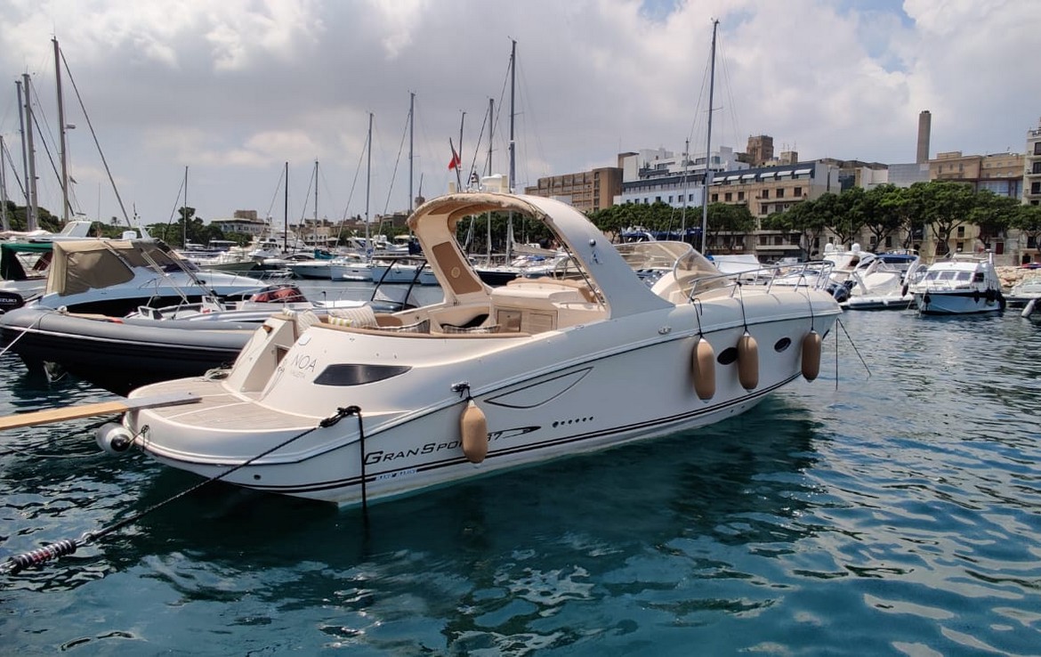 Mano Marine Grand Sport 37